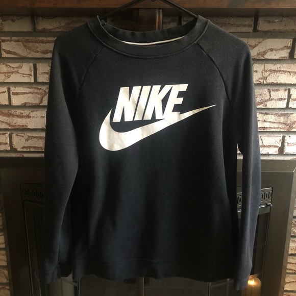 Nike Sweaters - Black Nike Crewneck Sweatshirt